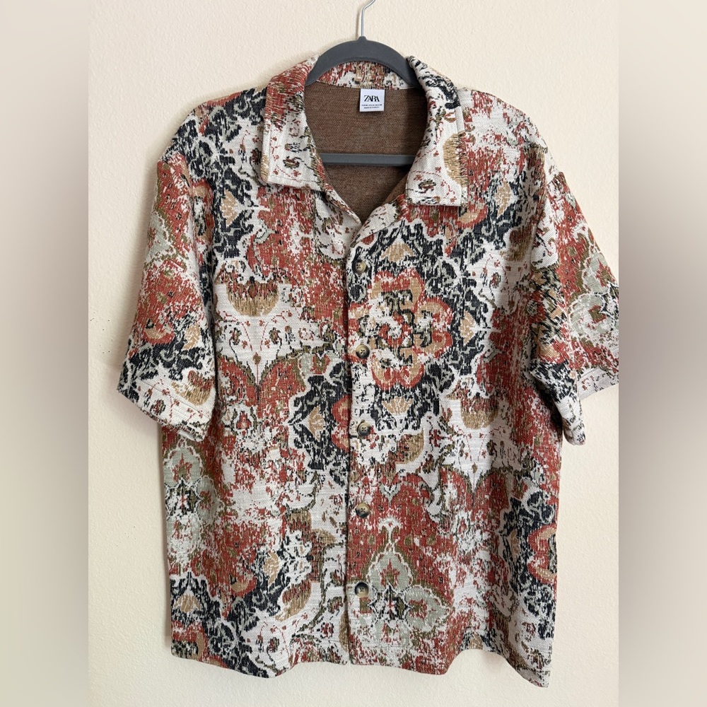 ZARA Men Knitted Tapestry Button-Up Shirt – Size M